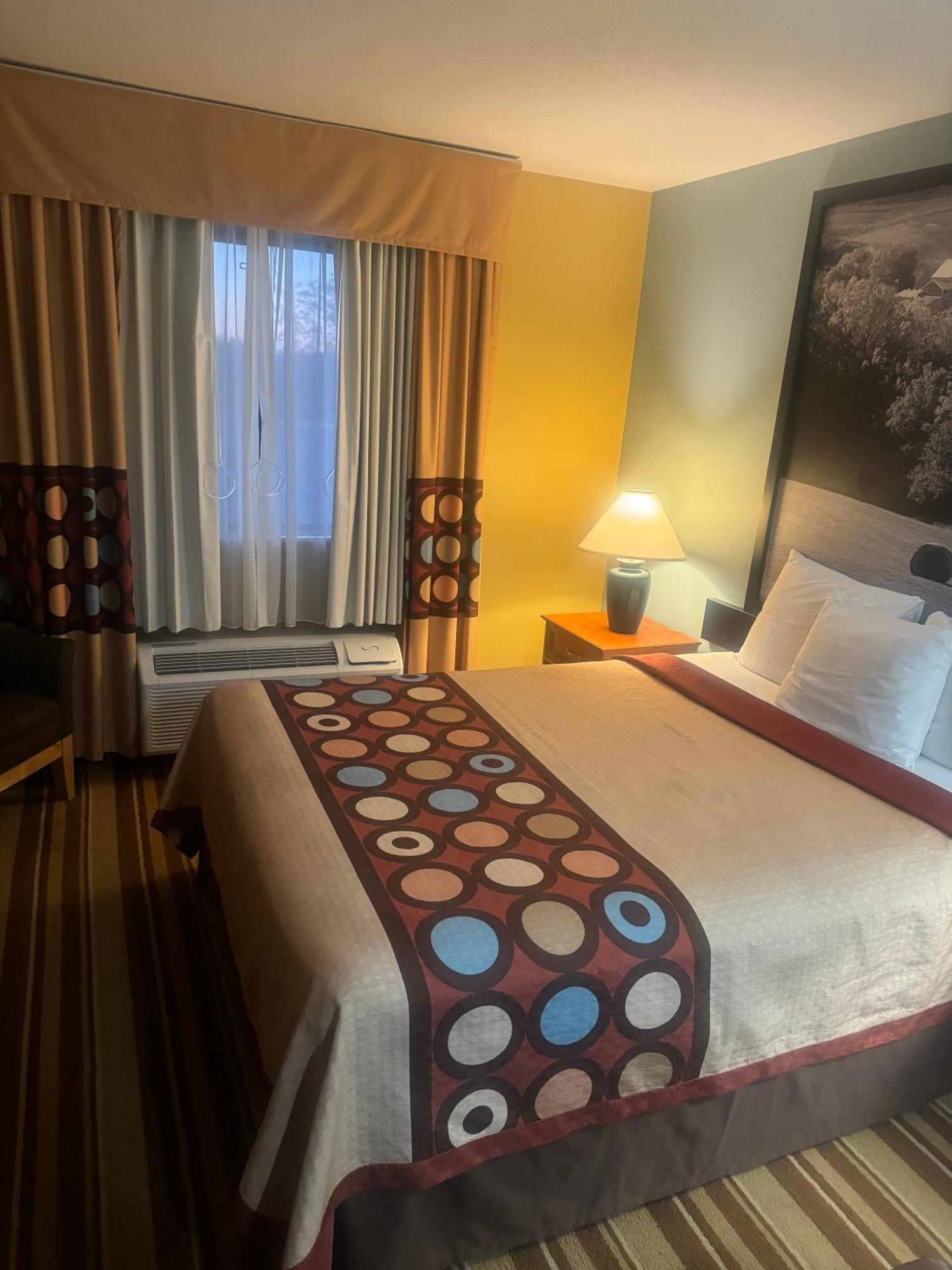 Super 8 By Wyndham Sparta Eksteriør billede